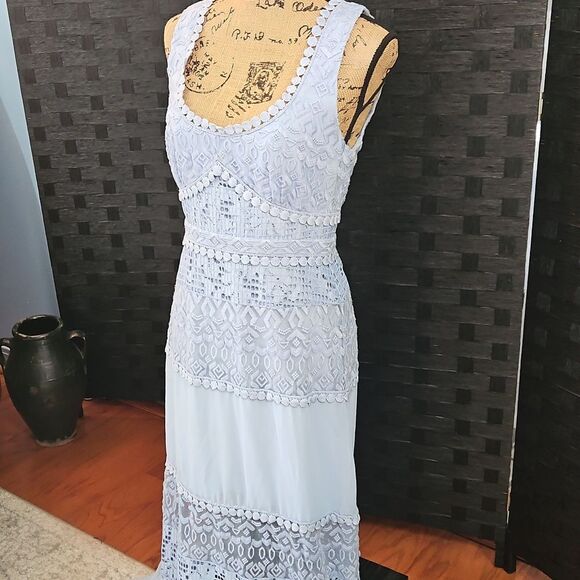 NWOT BCBGMaxAzria Blue Lace Maxi Dress Size 4 - Picture 5 of 14